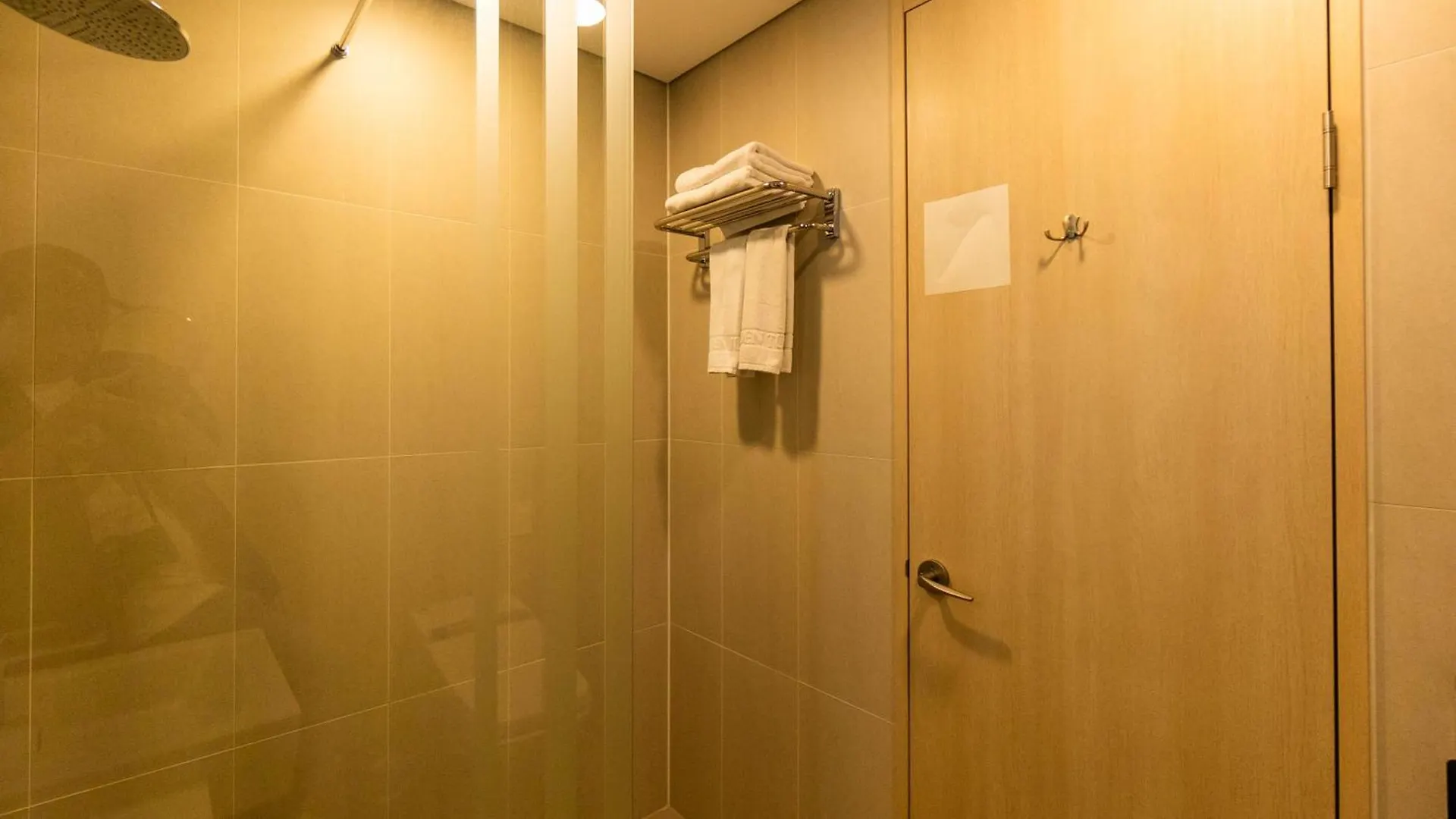 Incheon Airport Global Hotel & Suites 4*,  South Korea